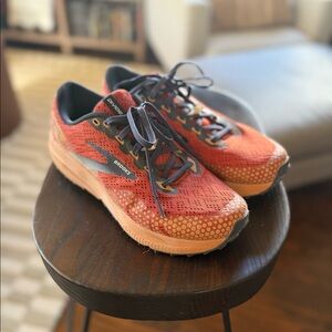 Brooks Divide Running Shoes, Women Size 8
